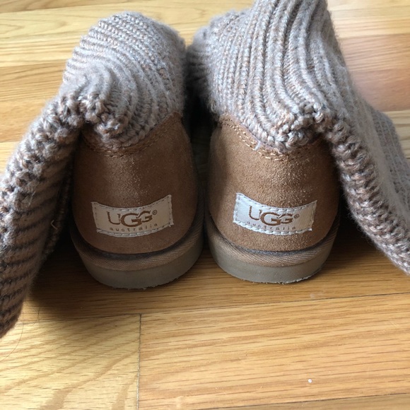 UGG knit boot (barely worn) - Picture 5 of 6